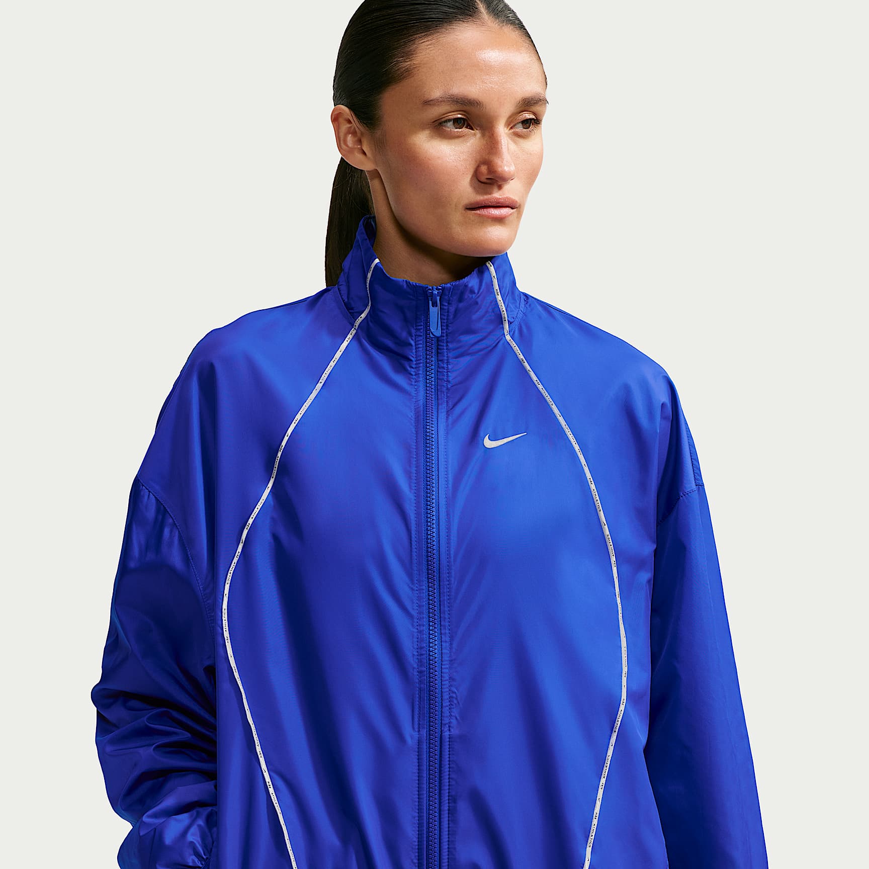 ウォーキング・ランニングウェア Nike ImpossiblyMax Women'sRunningJacket Nike Sportswear Women's Oversized Repel Windbreaker. Nike.com